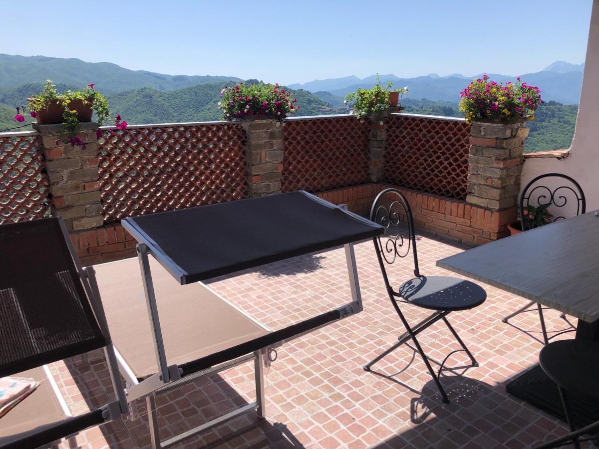 Home Holidays Crasciana, Con Terrazza Vista Sulle Alpi Apuane. Exterior photo